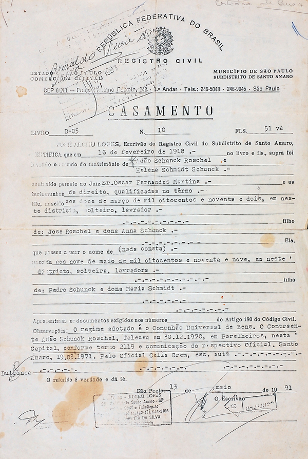 75 - Certidão de casamento entre Adão Schunck Roschel e Helena Schmidt Schunck
